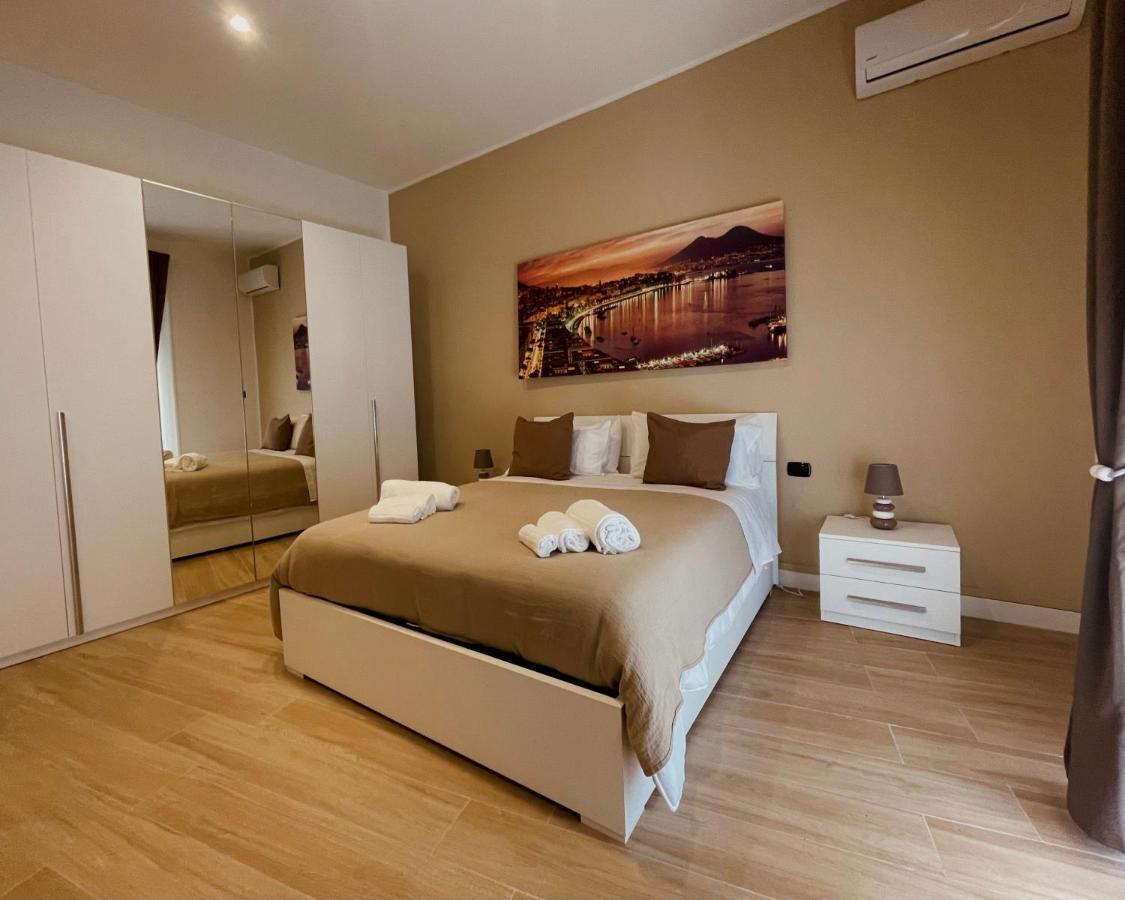 La Suite Di Dante Napoli Esterno foto