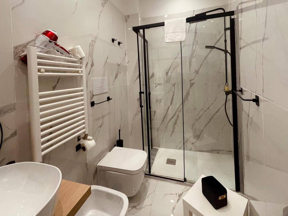 La Suite Di Dante Napoli Esterno foto